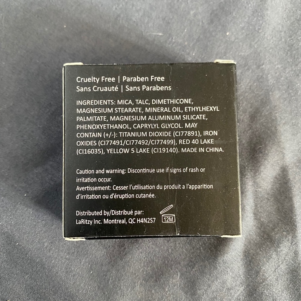 Laritzy Pressed Bronzer - Picture 4 of 4